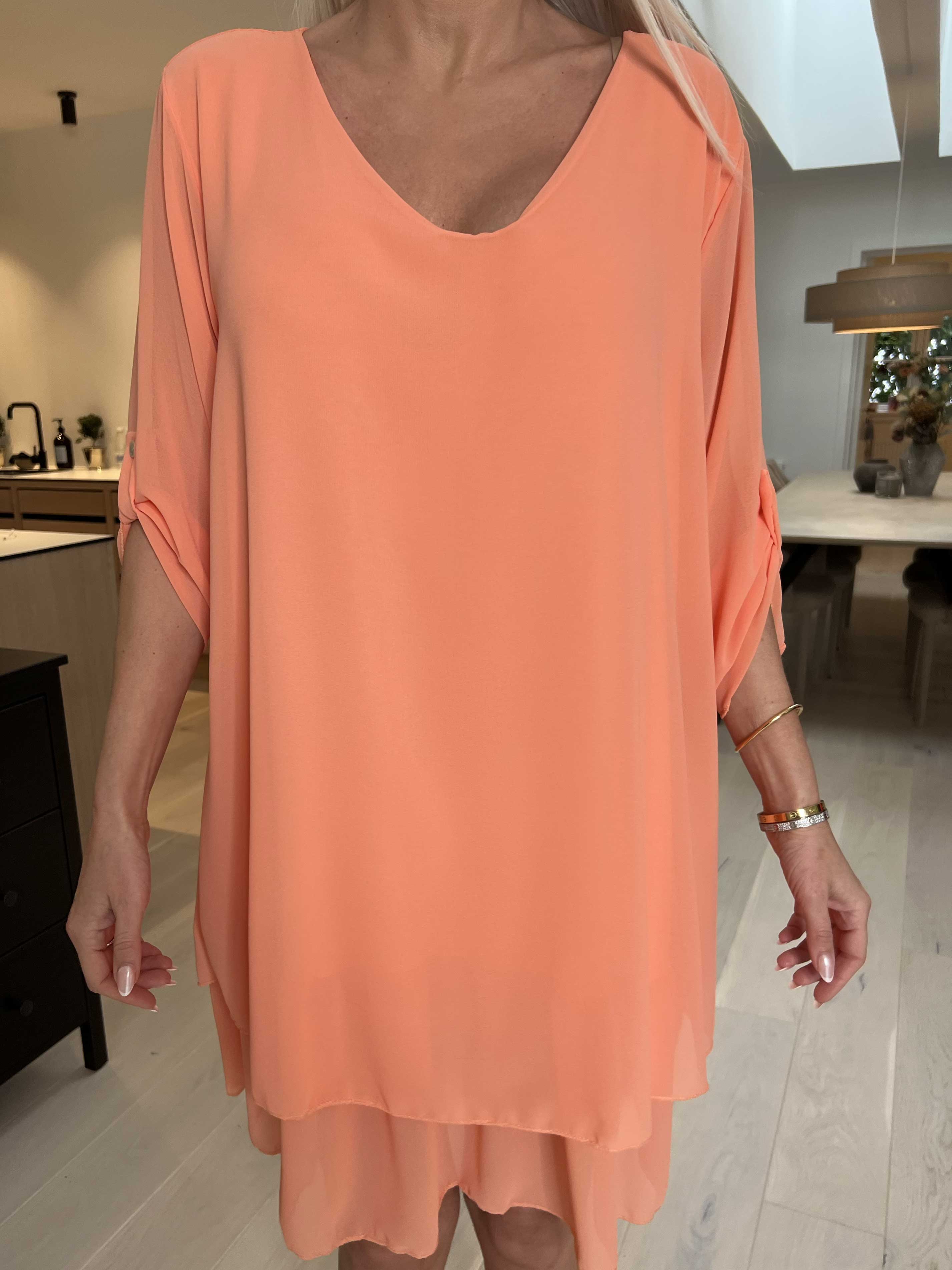 Jill - Chiffon tunikakjole med viskose underkjole